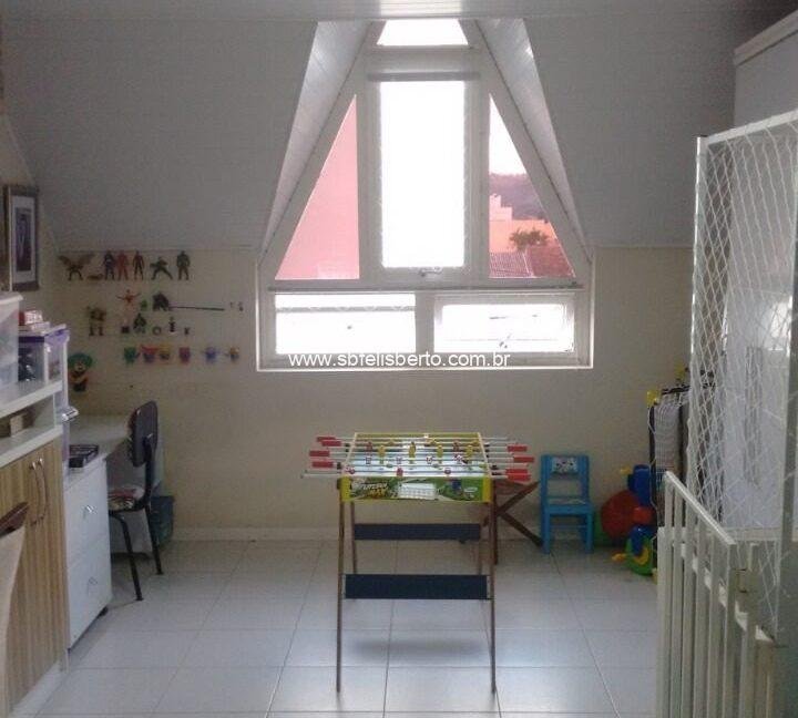 1806c901-5bc3-4003-90b2-a38a89ae9461-720x800