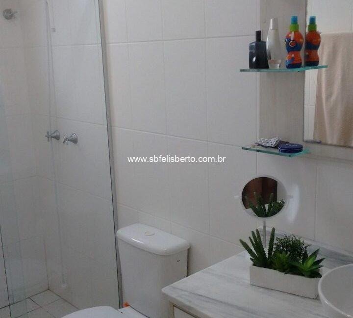 45a95da5-cd22-46b2-8cb8-e383251bc867-720x800