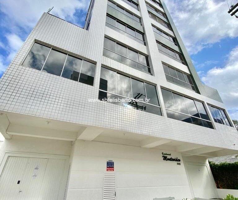 4f9210de-4f50-4852-8779-01f23104d83a-768x800