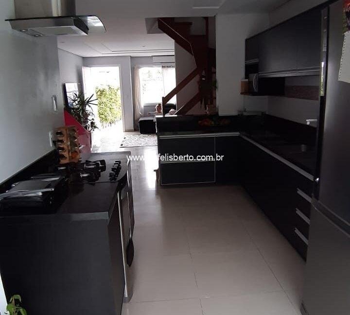 89be0591-8baa-4e3f-bdeb-bc189ba2a5fa-720x800