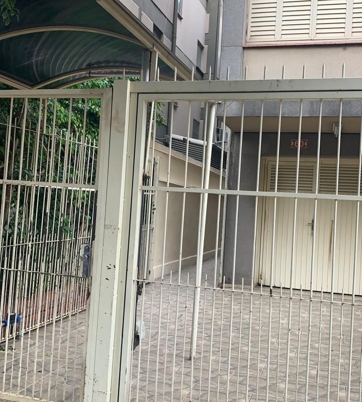 Apto de 2 dormitórios próximo ao Foro Central