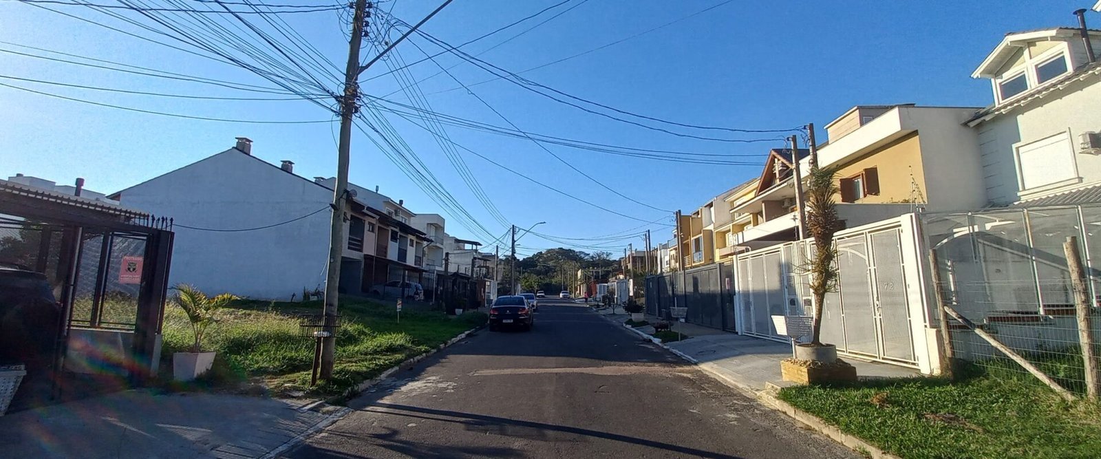 Ótimo Terreno à venda no Loteamento Caminho do Sol no bairro Guarujá, Porto Alegre