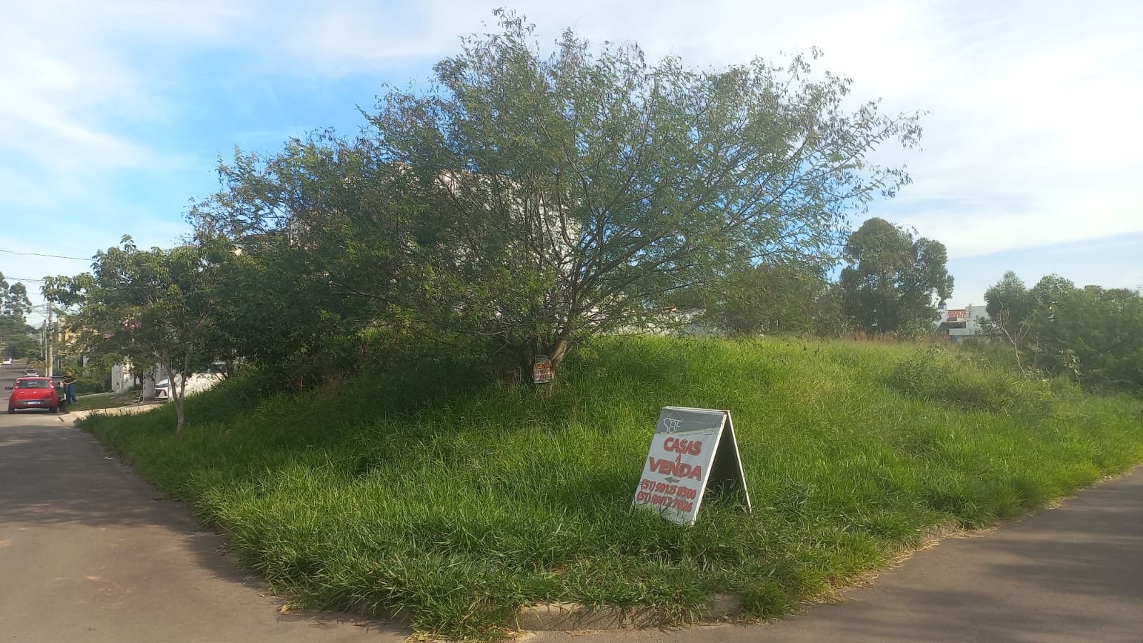 Ótimo terreno de 342m2 no Loteamento Caminho do Sol Bairro Guarujá.