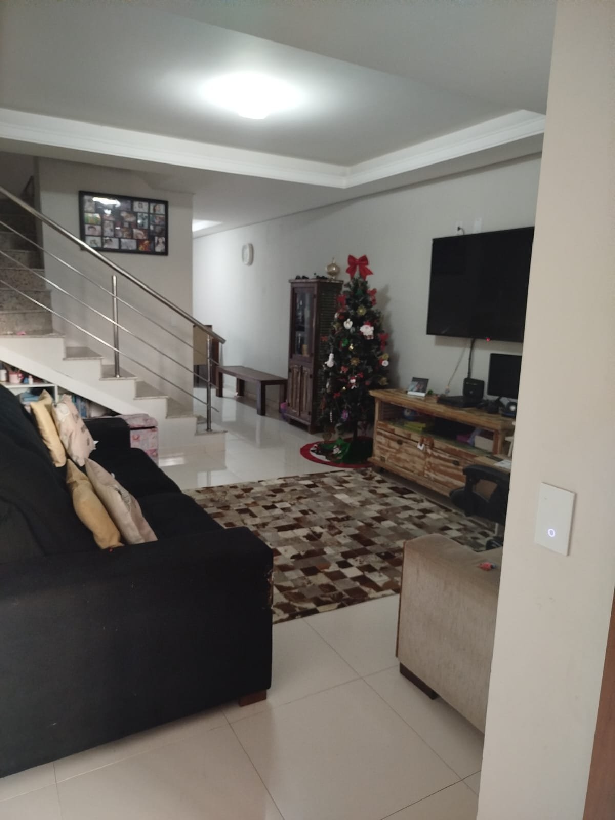 Sobrado à Venda – Conforto, Segurança e Vista Incrível para o Guaíba!